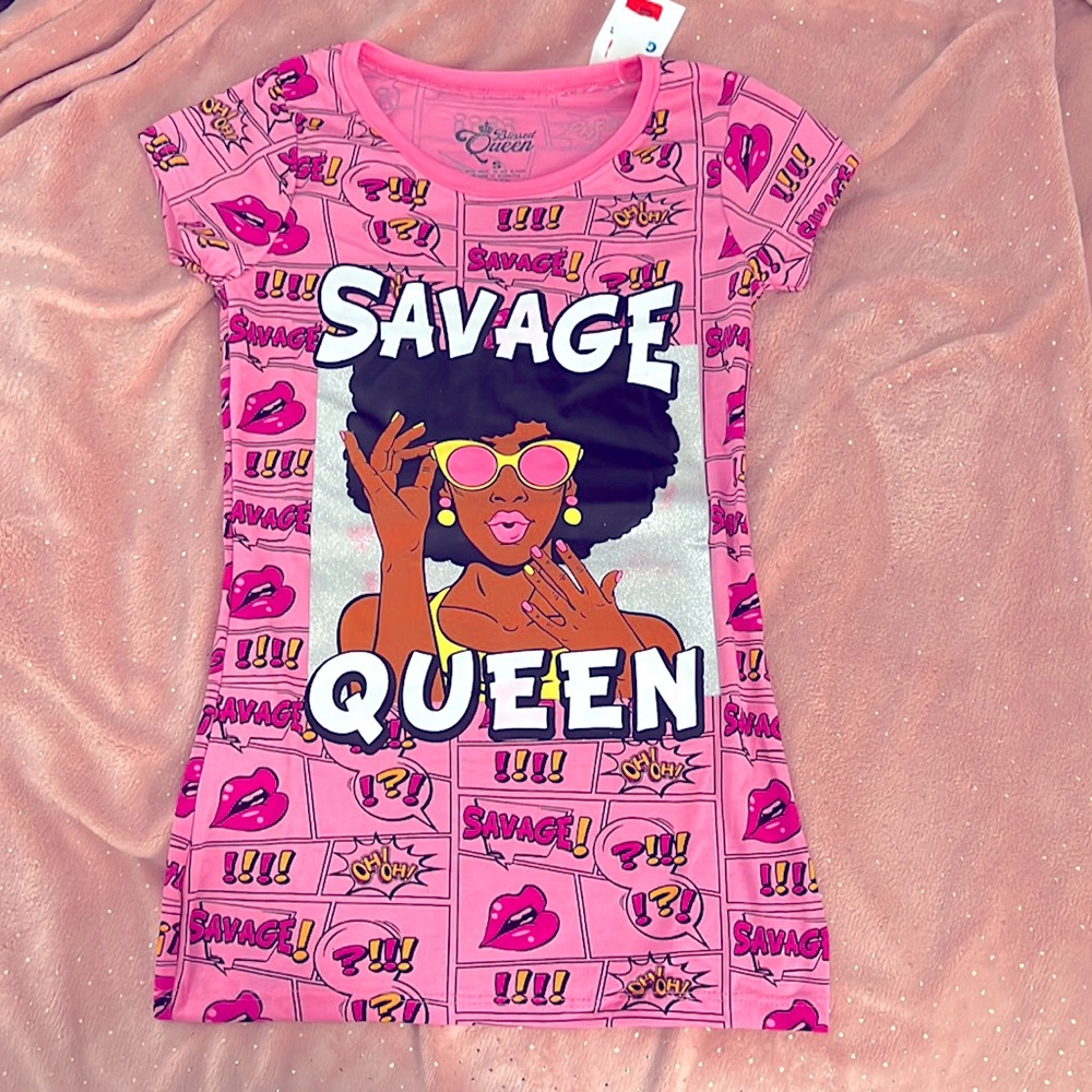 “savage queen” t-shirt